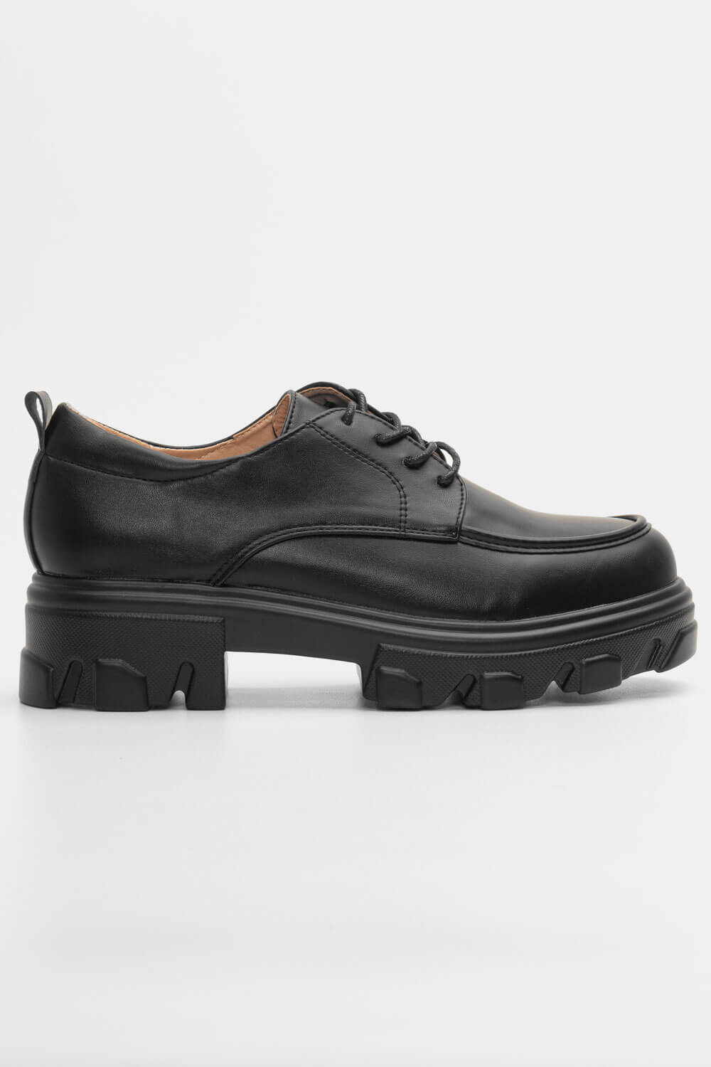 Δετά Παπούτσια με Τρακτερωτή Σόλα - Μαύρο 96335
