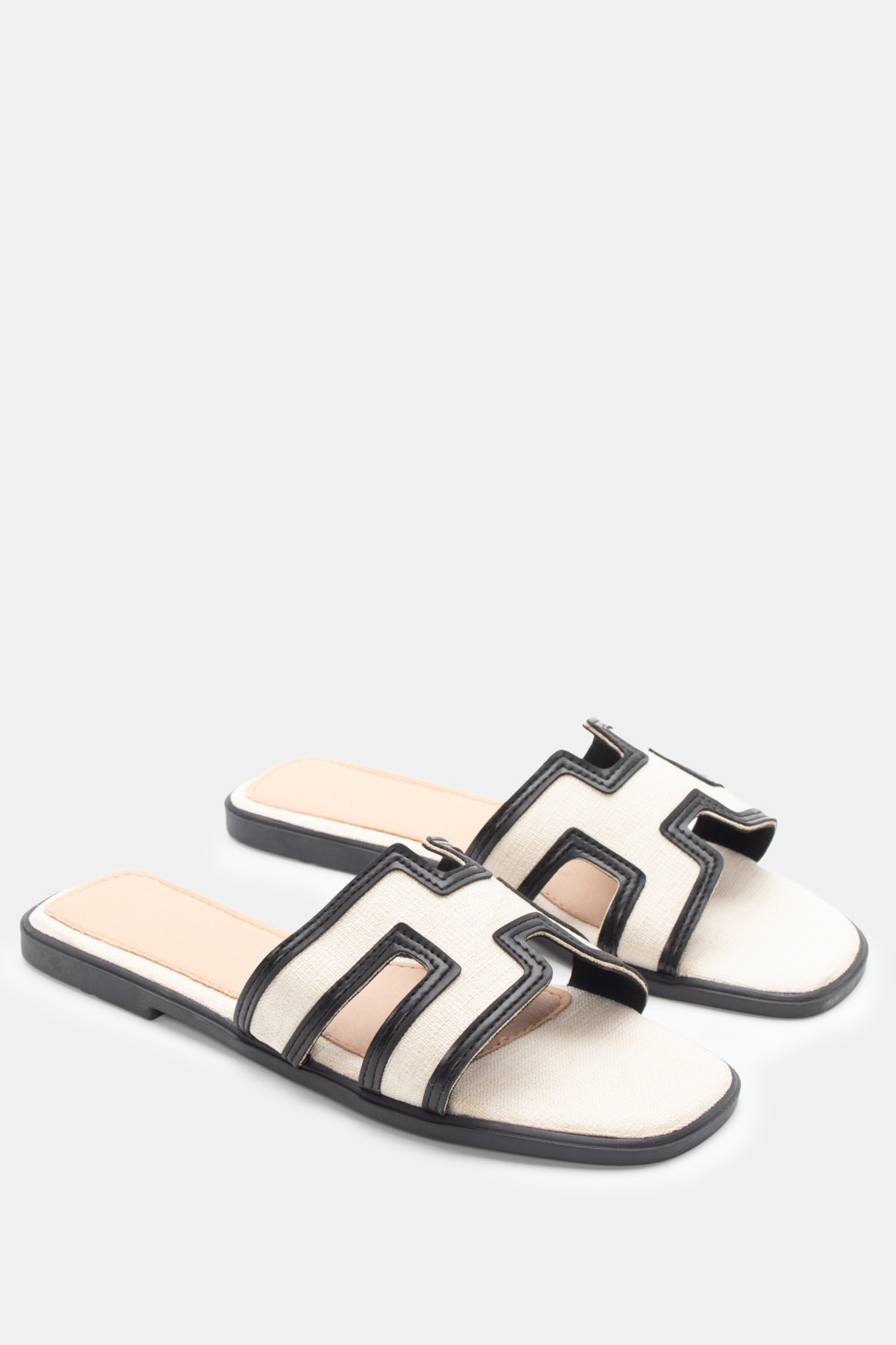 Flat Σανδάλια με Ανοίγματα Στο Πλάι - Μαύρο