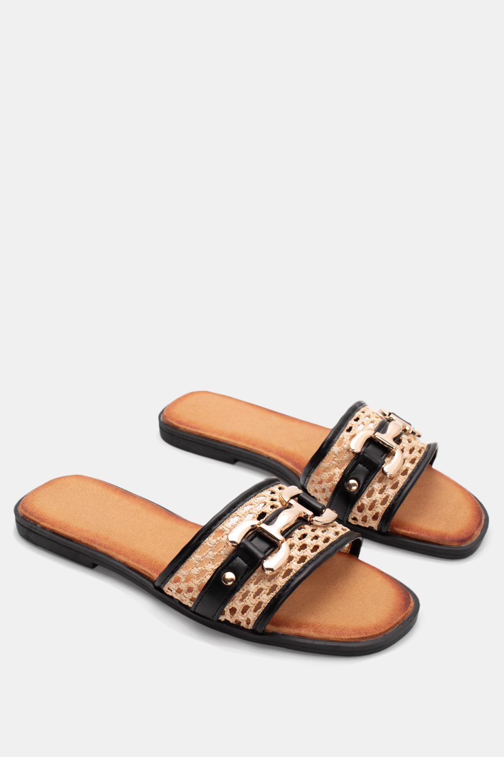 Flat Σανδάλια με Διακοσμητική Αγκράφα - Μαύρο