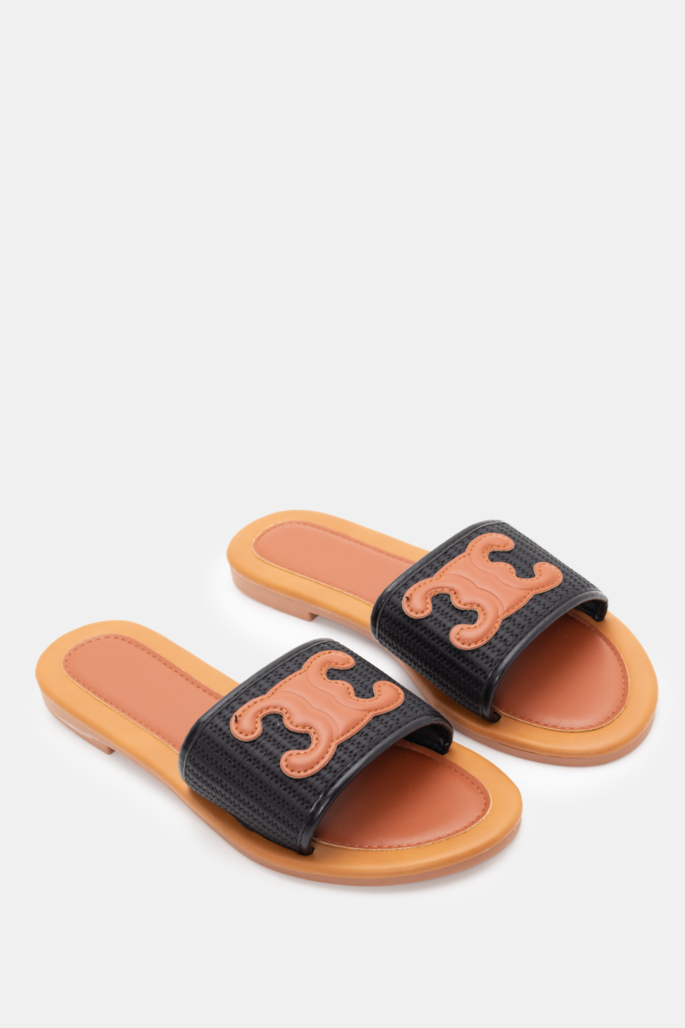 Flat Σανδάλια με Διακοσμητική Αγκράφα - Μαύρο