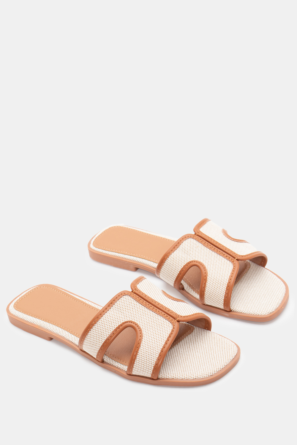 Flat Σανδάλια σε Συνδυασμό Χρωμάτων - Κάμελ