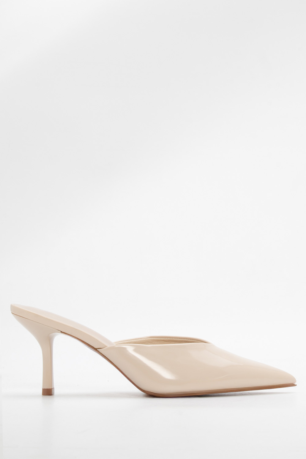 Mules Μυτερά - Μπεζ