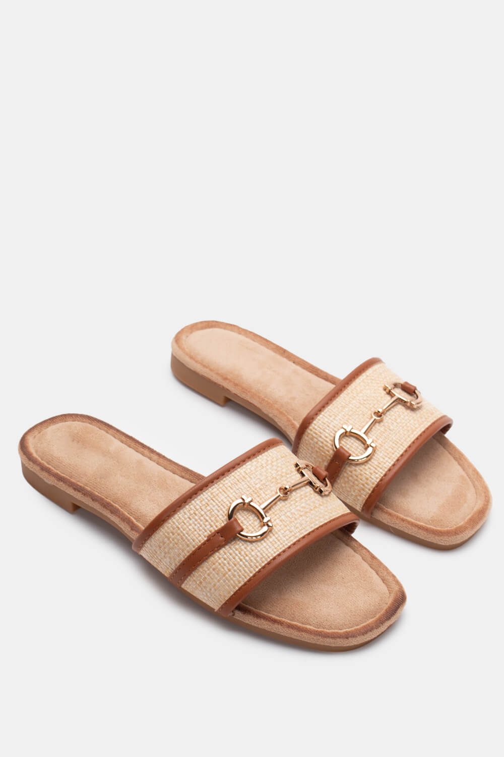 Σανδάλια Flat με Διακοσμητική Αγκράφα - Μπεζ