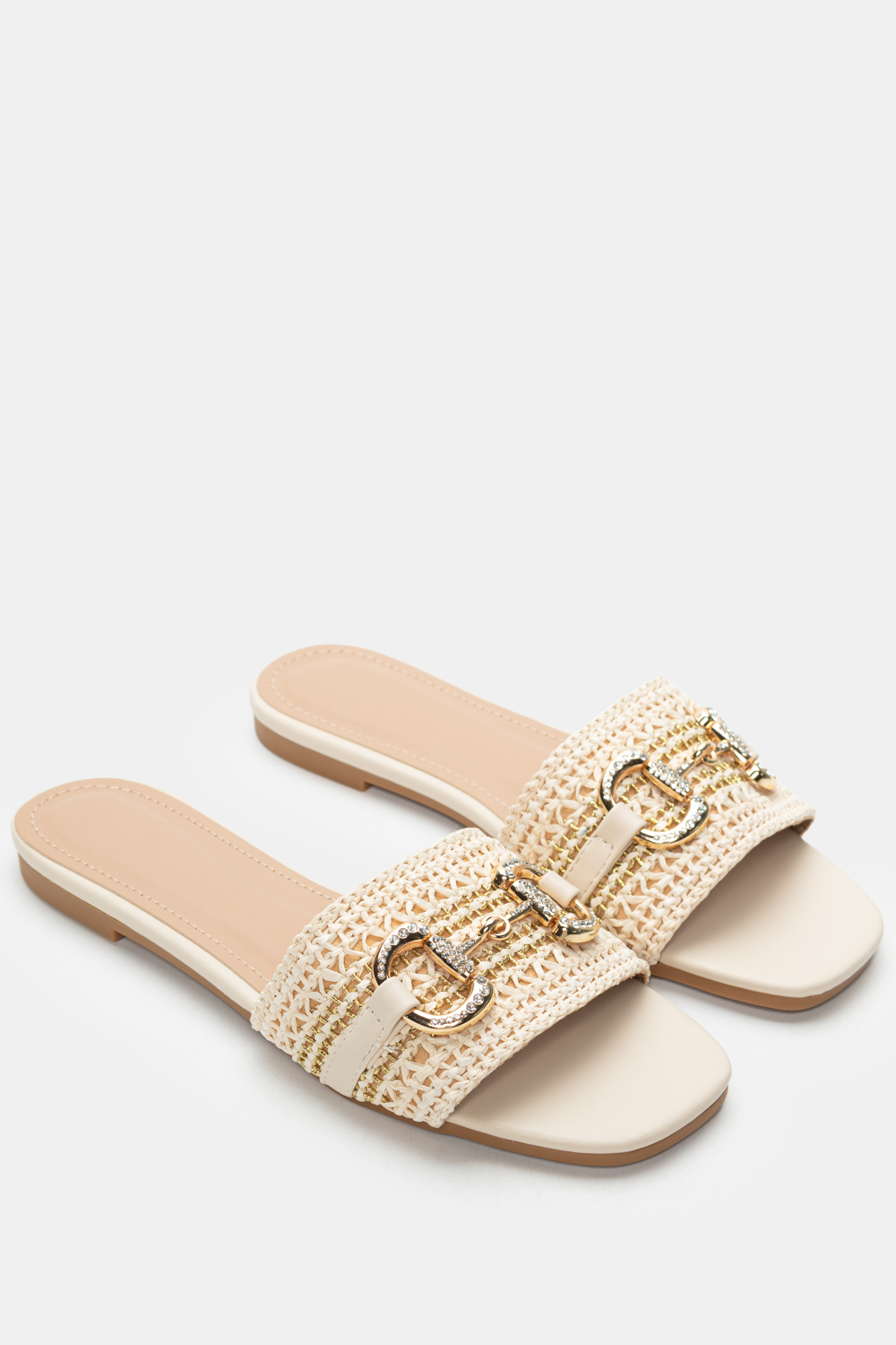 Σανδάλια Flat με Διακοσμητική Αγκράφα & Strass - Μπεζ