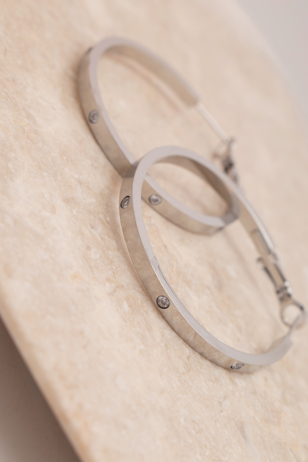 Σκουλαρίκια Κρίκοι με Strass - Ασημί
